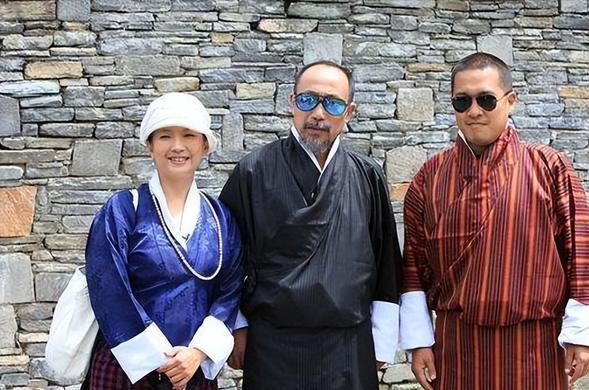 张丰毅谈和吕丽萍离婚的原因,张丰毅后悔与吕丽萍离婚吗