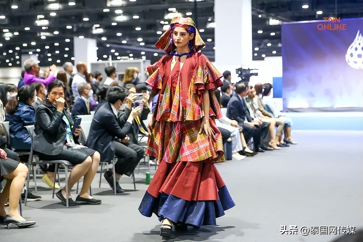 泰国泰丝服装秀,泰丝国际时装周图片