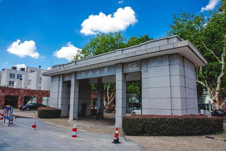 上海东华大学在上海的排名,上海东华大学在全国名校中的排名