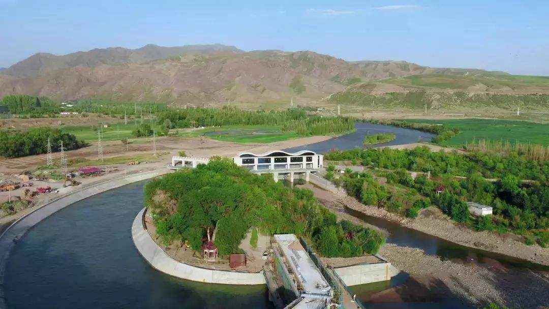 伊犁河谷为什么有沙漠,新疆伊犁沙漠有哪些