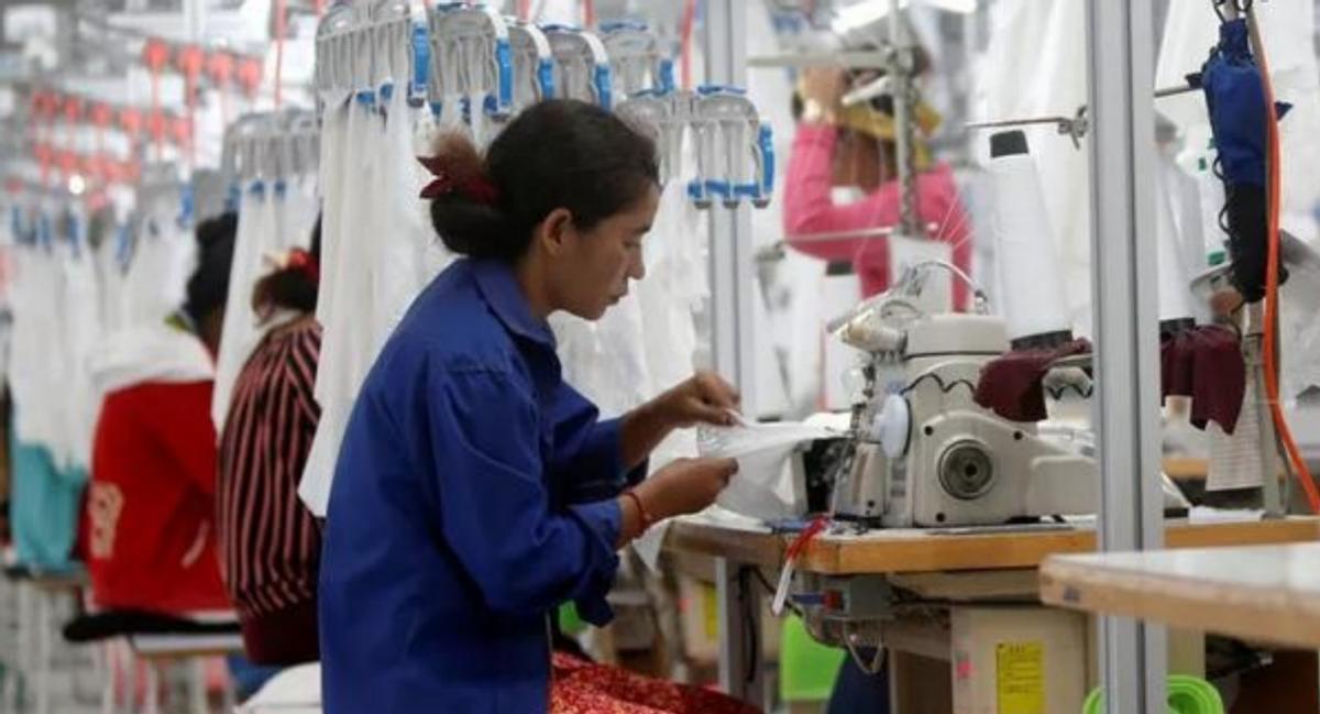 中国旧衣服被非洲人哄抢,一天卖掉20万!女式内衣最受当地人欢迎