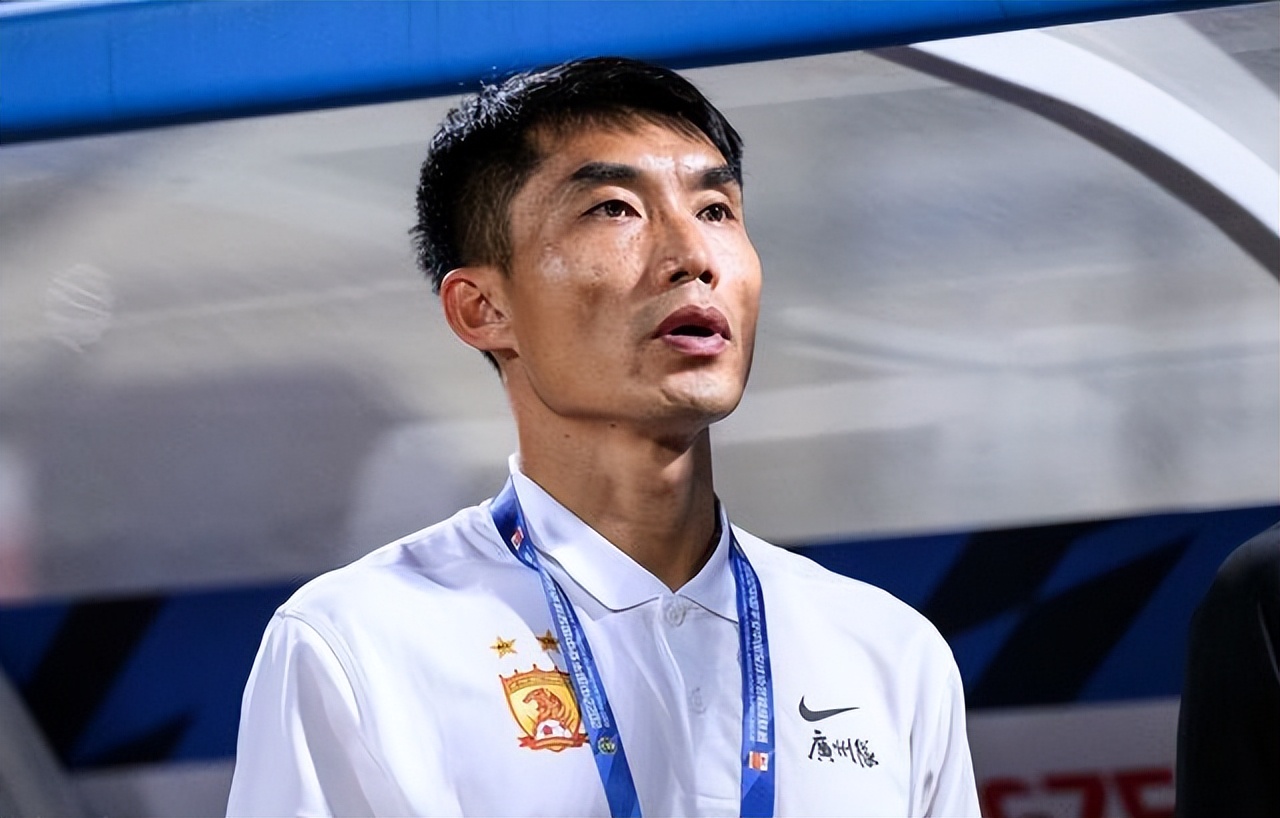 广州恒大队郑智的消息,前几天郑智带领的广州队比赛结果