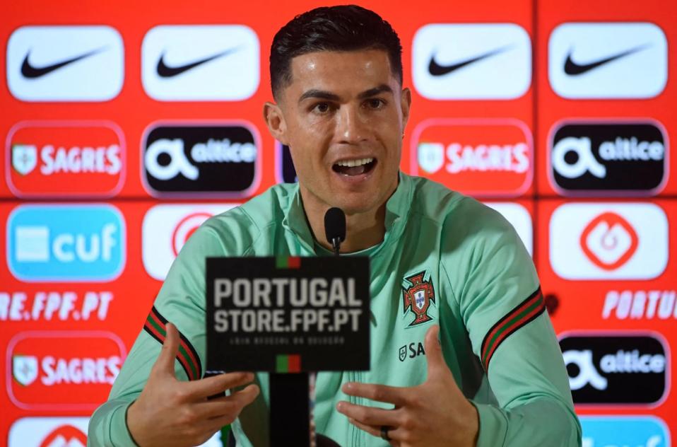 c罗亲自回应,c罗要退役了吗最新消息