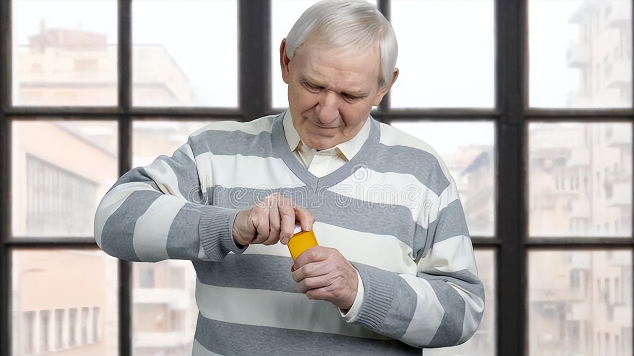 年纪大了，夫妻同房后，尽量少做这3件“伤身”事，对健康没好处