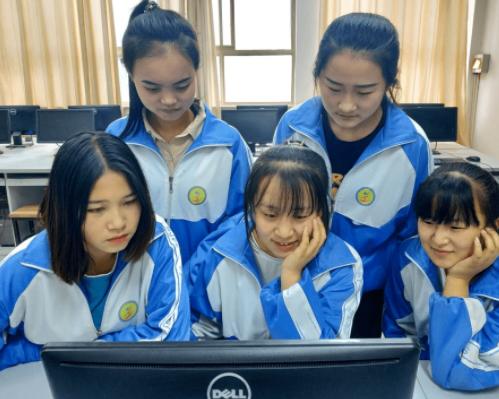 北大教授称上职高没出息完整视频,读职高到底有没有出路