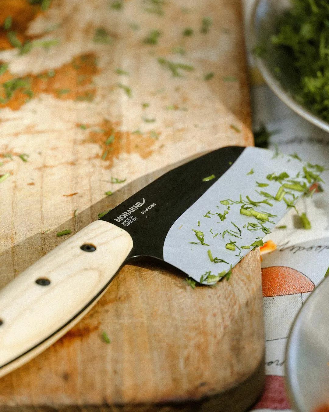 欧洲最大的展会IWA落幕，莫拉展出四款最新小刀