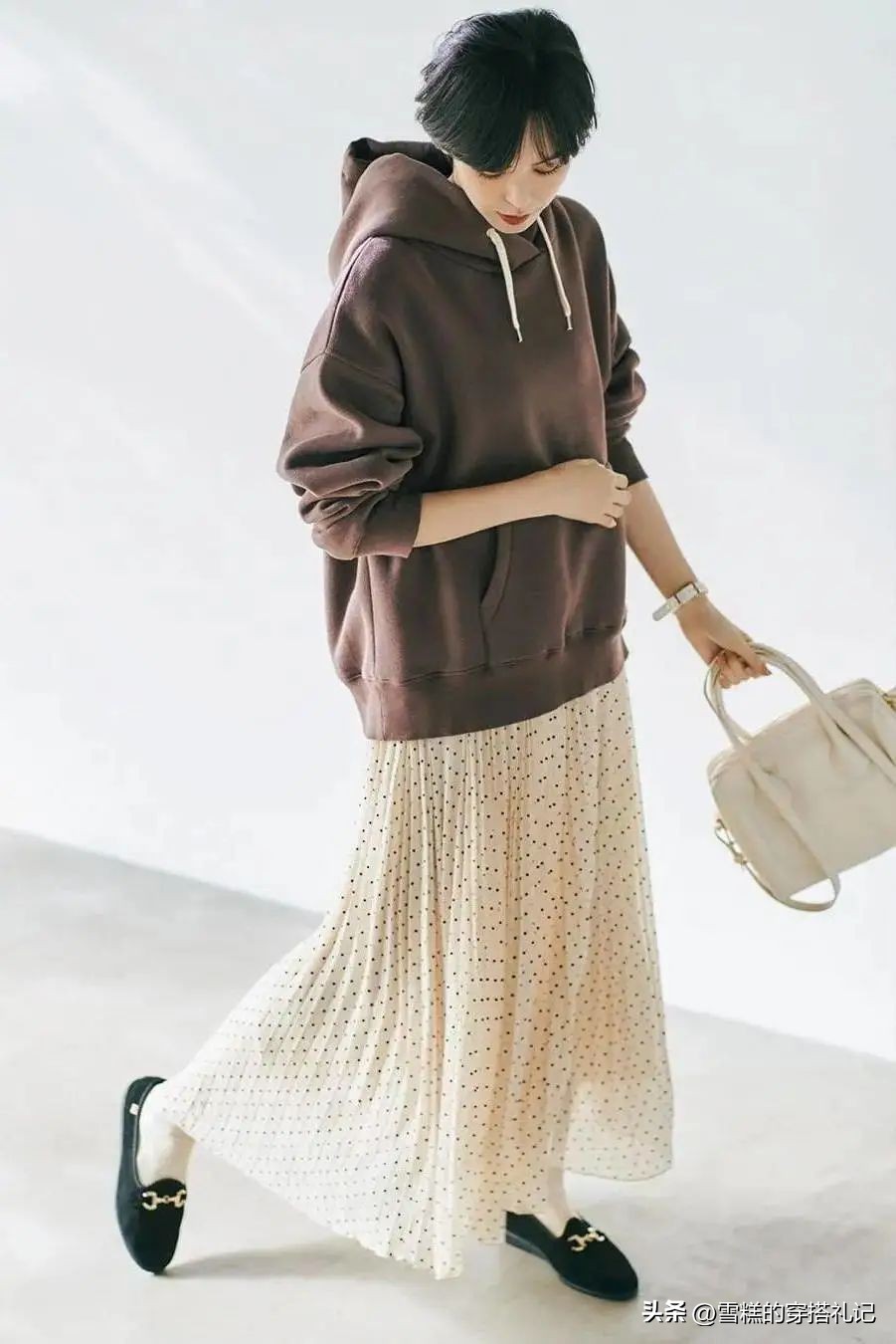 遮肚子显瘦藏肉卫衣,韩系穿搭卫衣搭配长裙