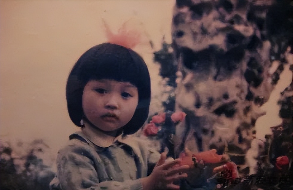 金莎：从“萌甜小妹”成“绯闻女王”，她是怎么一步步走到今天的