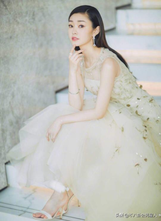 宋轶眼袋,万茜宋轶