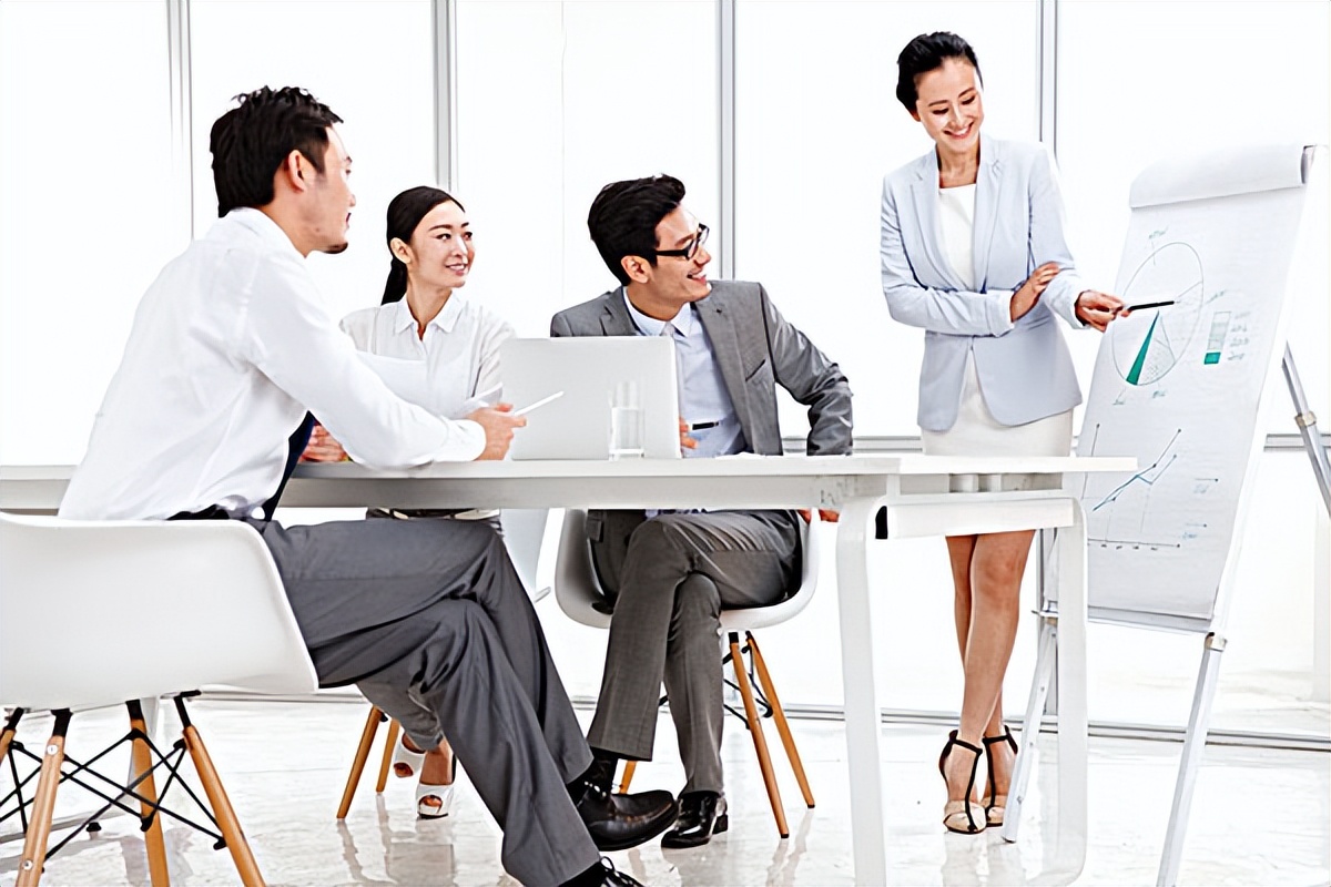 机场工作16小时日常,机场工作一天