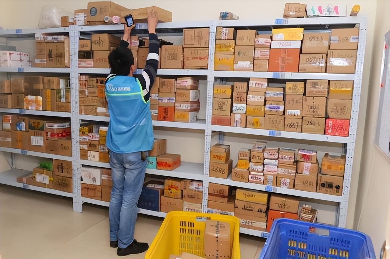 “菜鸟驿站”取件完全免费，那靠什么赚钱？这3个盈利点少有人知