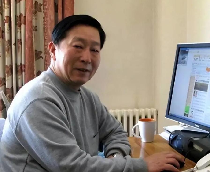 中国花2000万美元买下瓦良格号，舰内是否有图纸？多年后揭开真相