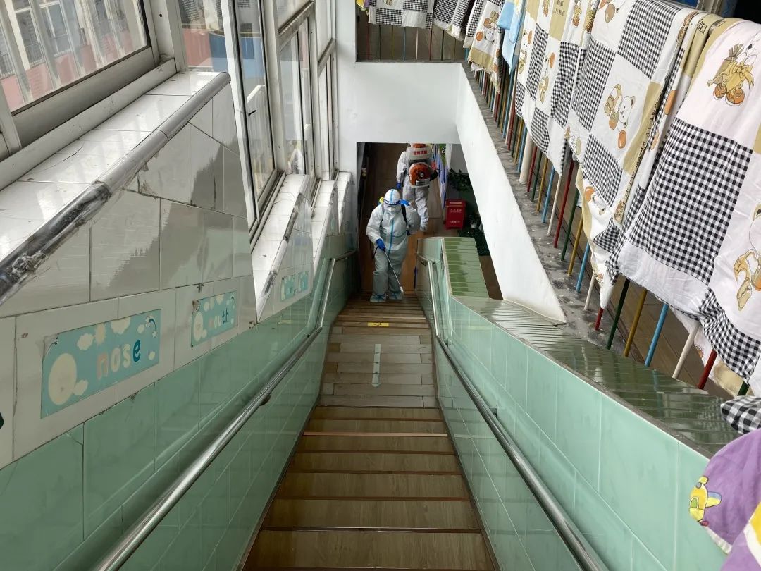 复课复学消毒消杀简报,复学复课学生食堂清洁和消杀