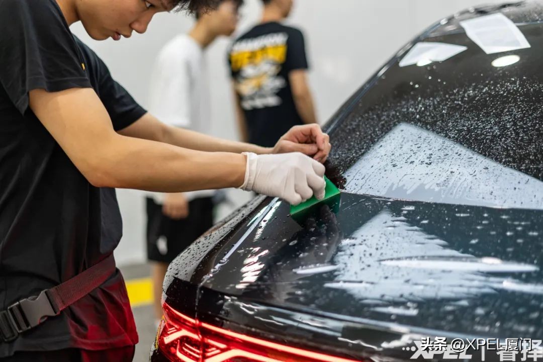 厦门汽车贴膜隔热膜,深圳比亚迪汉车衣贴膜