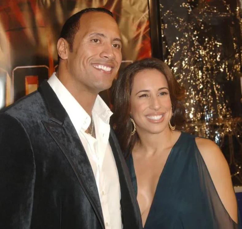 巨石强森和他的女儿们,巨石强森和他的大女儿照片