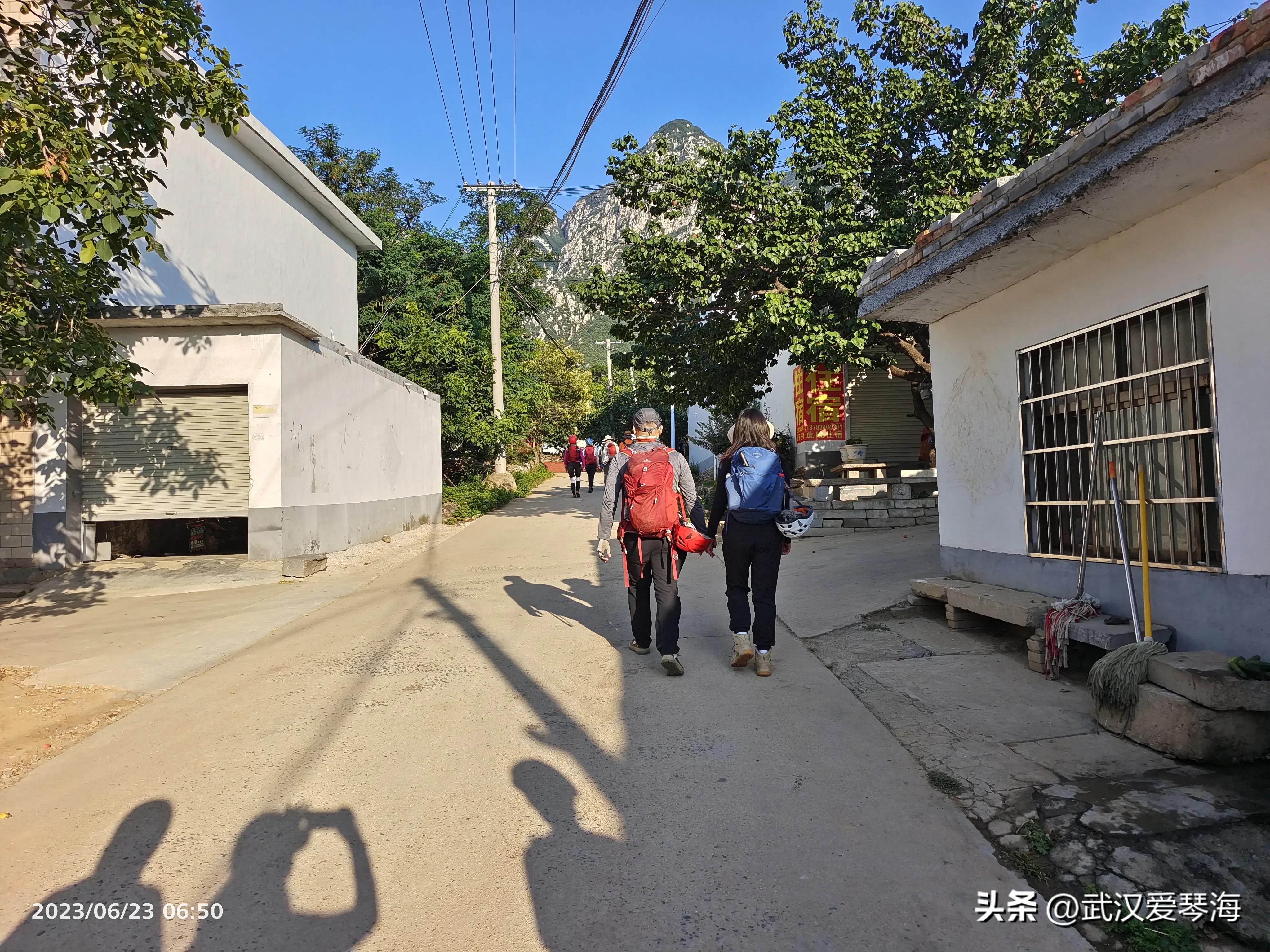 嵩山鱼道鱼脊线全景,嵩山虎头崖攀爬
