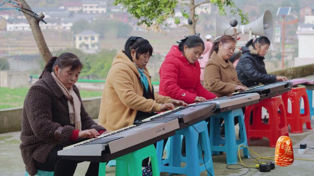 一人一艺，一户一品，来重庆东升村，体验一把文艺范儿生活！