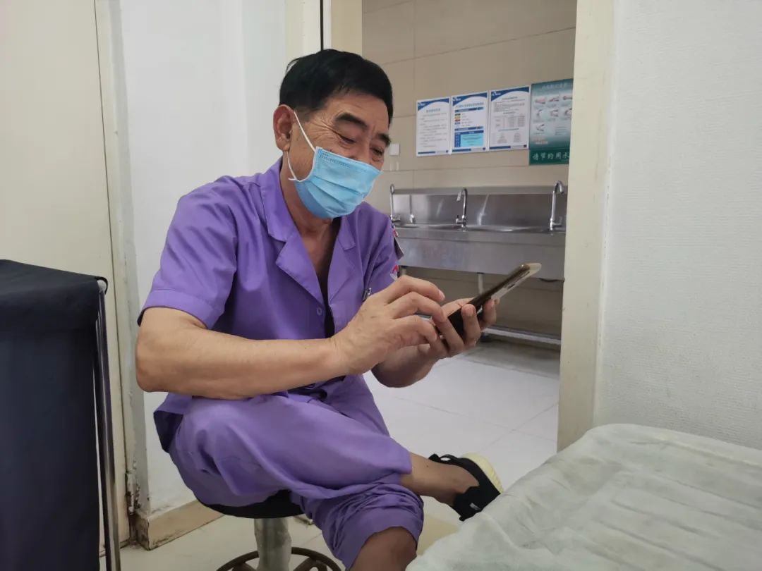 一觉醒来嗓子哑了不能说话,一觉醒来嗓子哑了也不疼