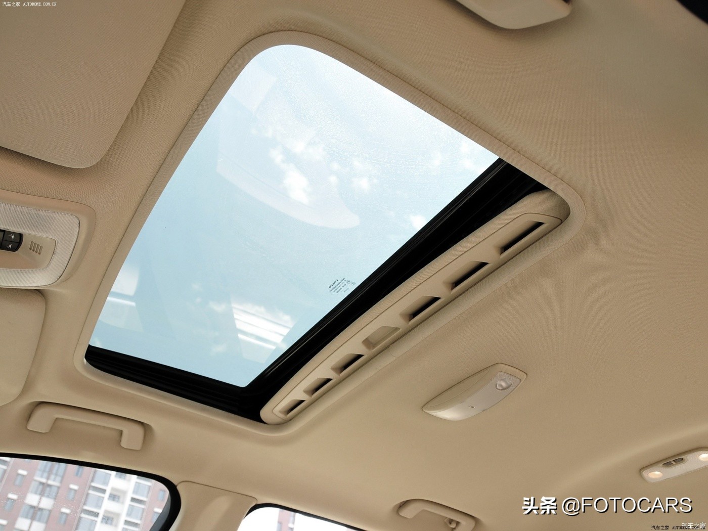 沃尔沃s80l内饰后视镜,沃尔沃s80l内饰碳纤维