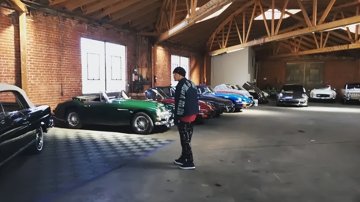 明星去珠宝店买首饰,明星买珠宝首饰