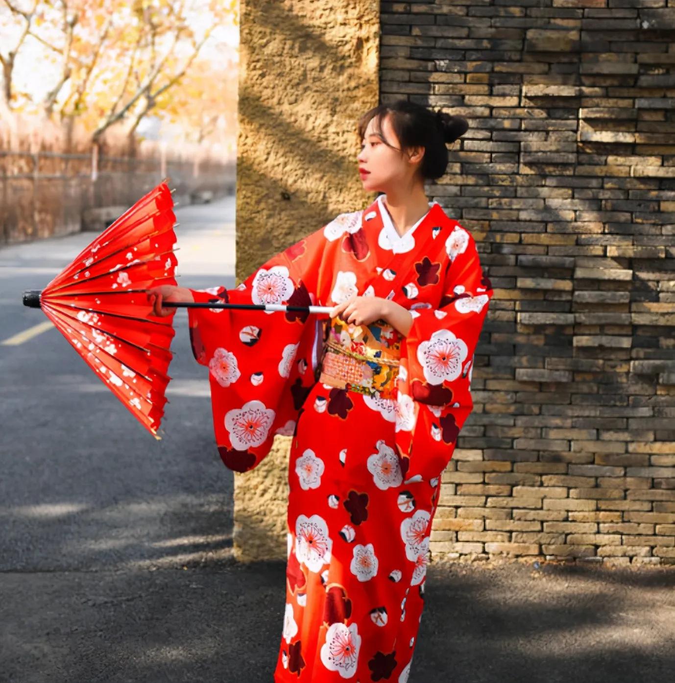 中国女生穿日本衣服和服,中国女生穿日本和服意味着什么