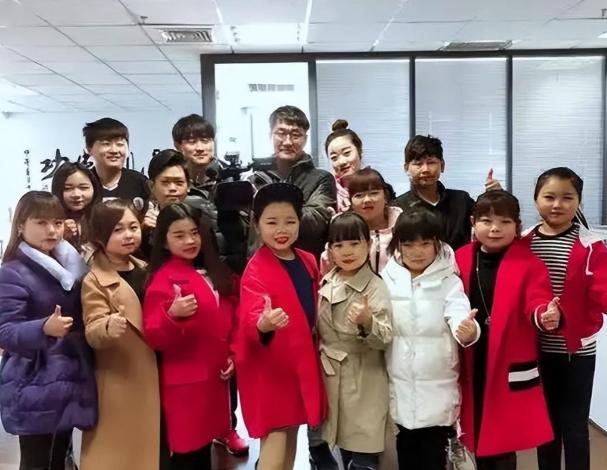 成都最美袖珍女孩,成都最美袖珍女