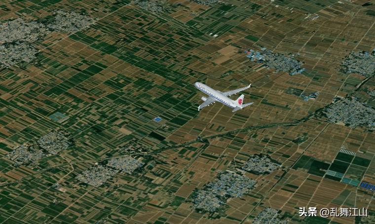 11月7日16点17分，一架从重庆飞往北京的飞机抵达河南新乡上空