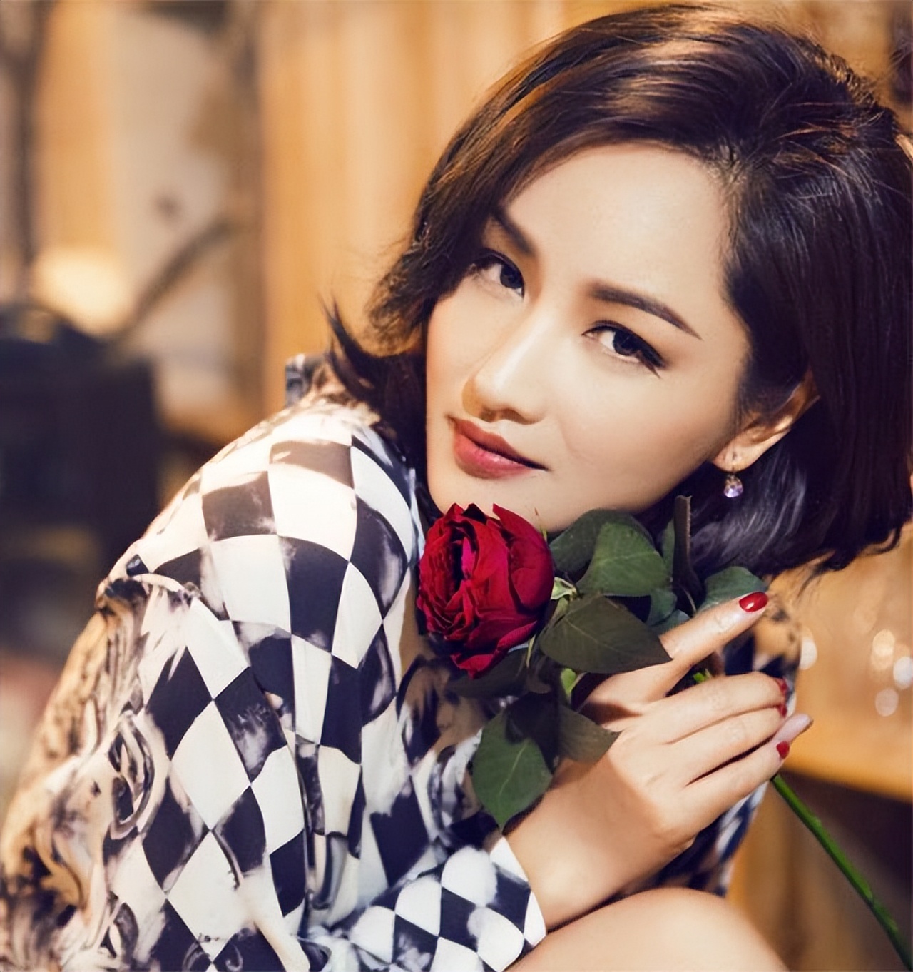 娱乐圈10位大龄中年女星现状,至今未婚的5位内地大龄女星