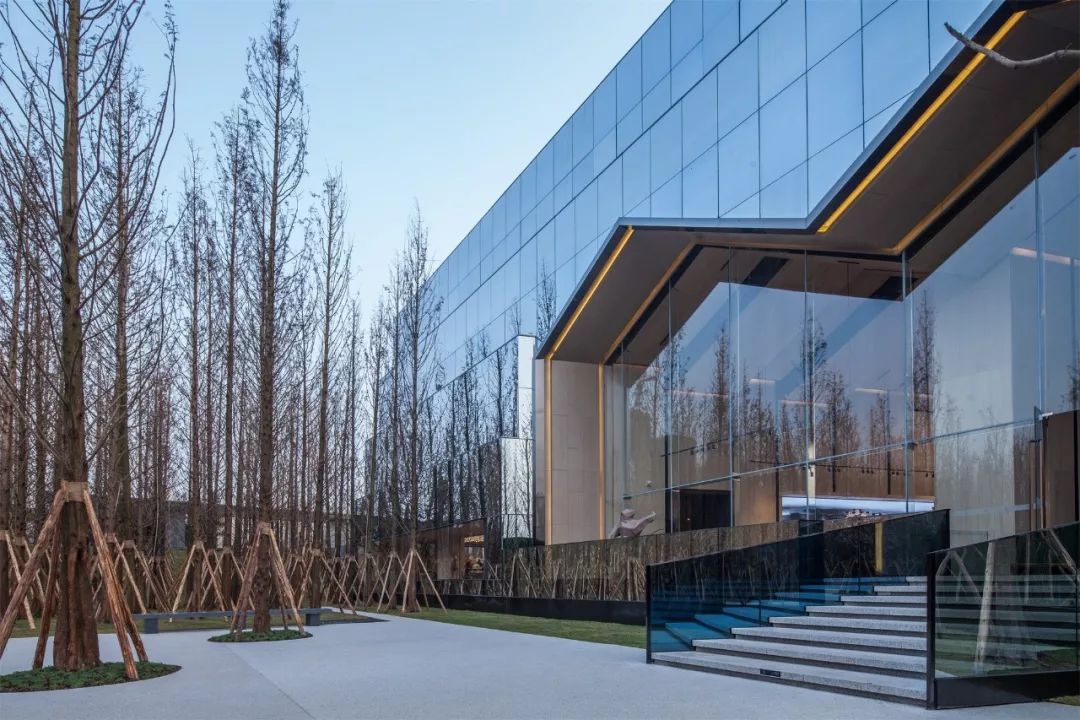 建筑玻璃外墙设计,高级玻璃外立面