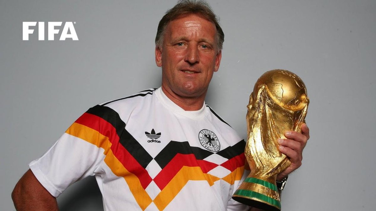 球王也躲不过的魔咒？马拉多纳、小罗破产，他们的高薪都花去哪了