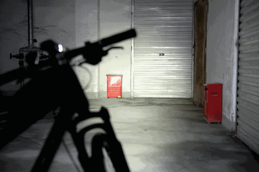 前行的路一片坦途,前行的道路一片光明