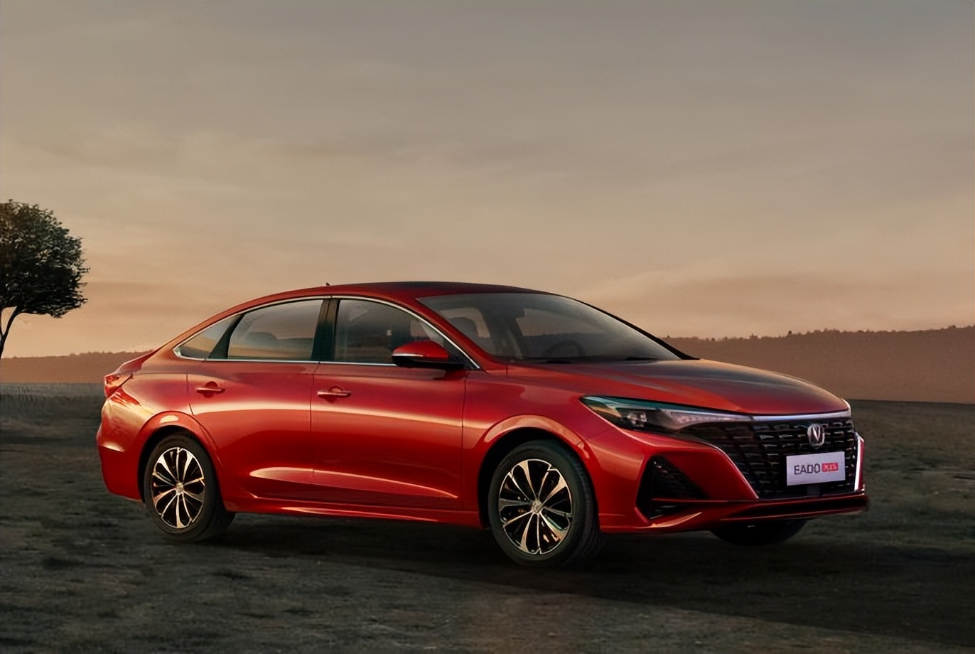 高颜值、大空间，1.4T落地还不到10万元，家用轿车选它错不了