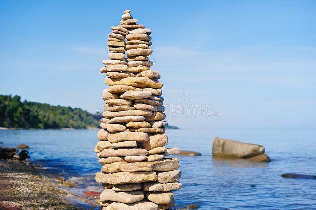 女保安用摄像头跟踪帅哥，领导发现后将她开除，后来她怎么了