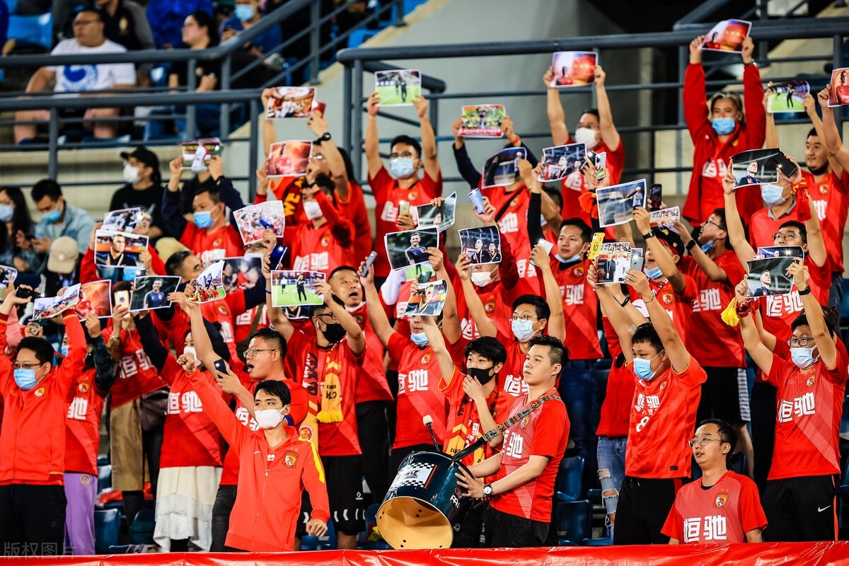 和鲁能有关的裁判,鲁能争议判罚