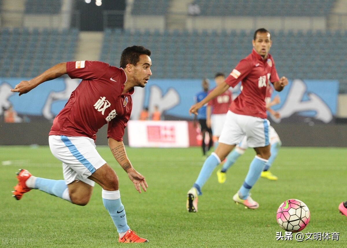 前权健外援宣布挂靴卡纳瓦罗赞其是大师级别球员