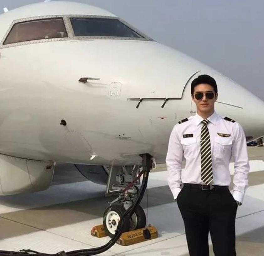 空姐骗富二代完整版,空姐网约车偶遇富二代