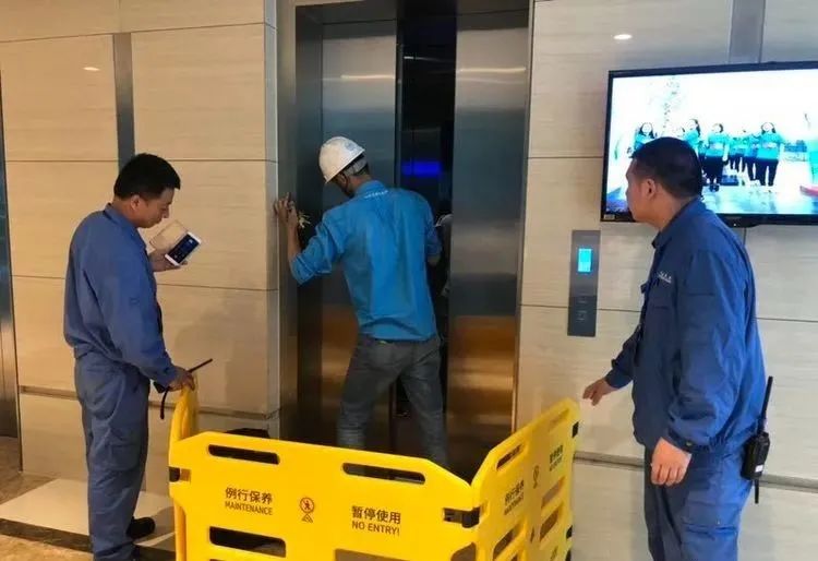 为什么现在的年轻人不愿做技术工,为什么现在技术工工资那么低