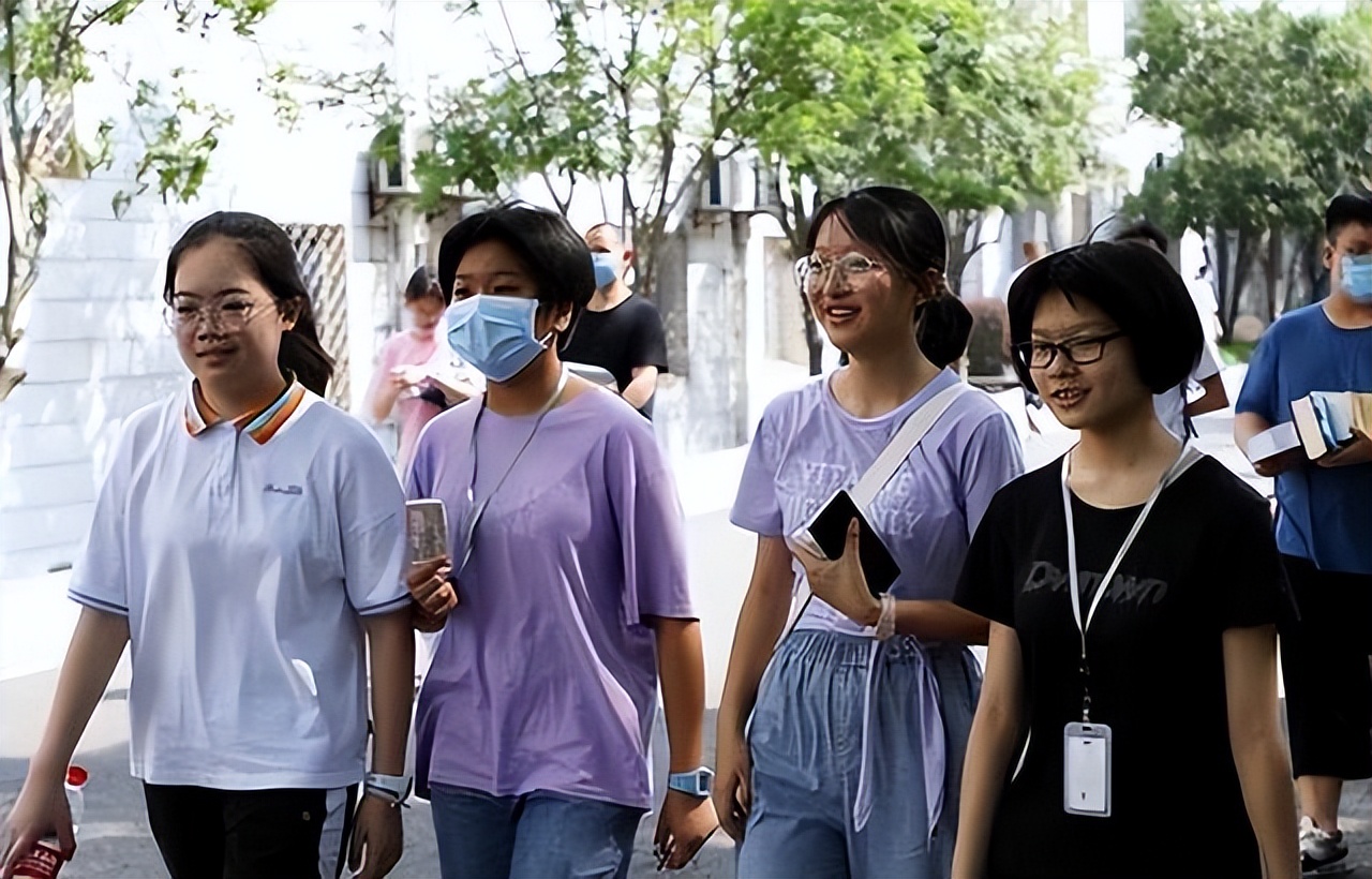 中考成绩550分能上普高吗,2022年中考指标到校最高分多少