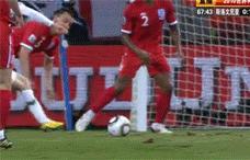 盘点足坛那些载入史册的名场面,用行动诠释责任与坚守