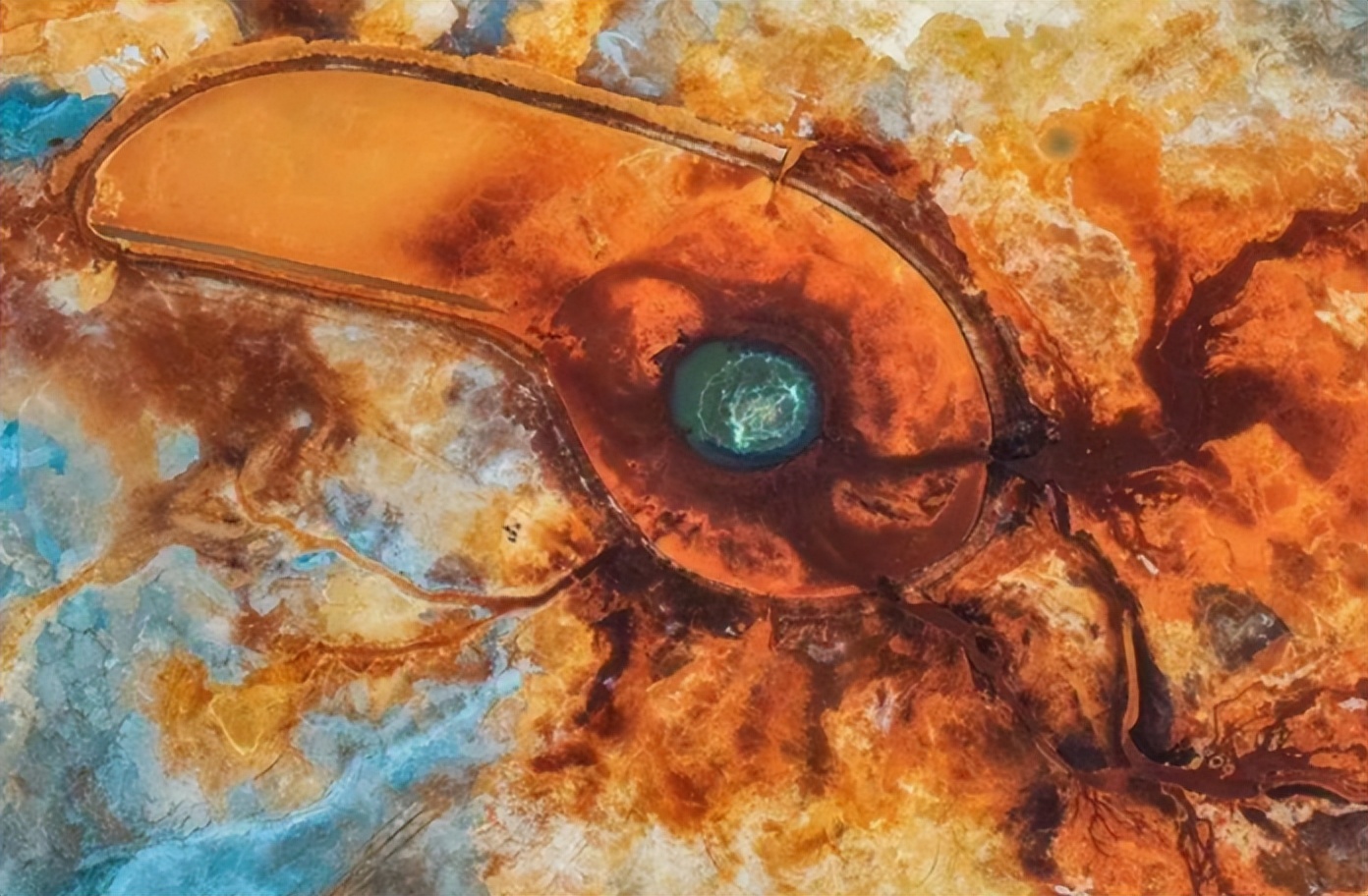 柴达木怪湖之谜,青海湖恶魔之眼为什么吸引动物