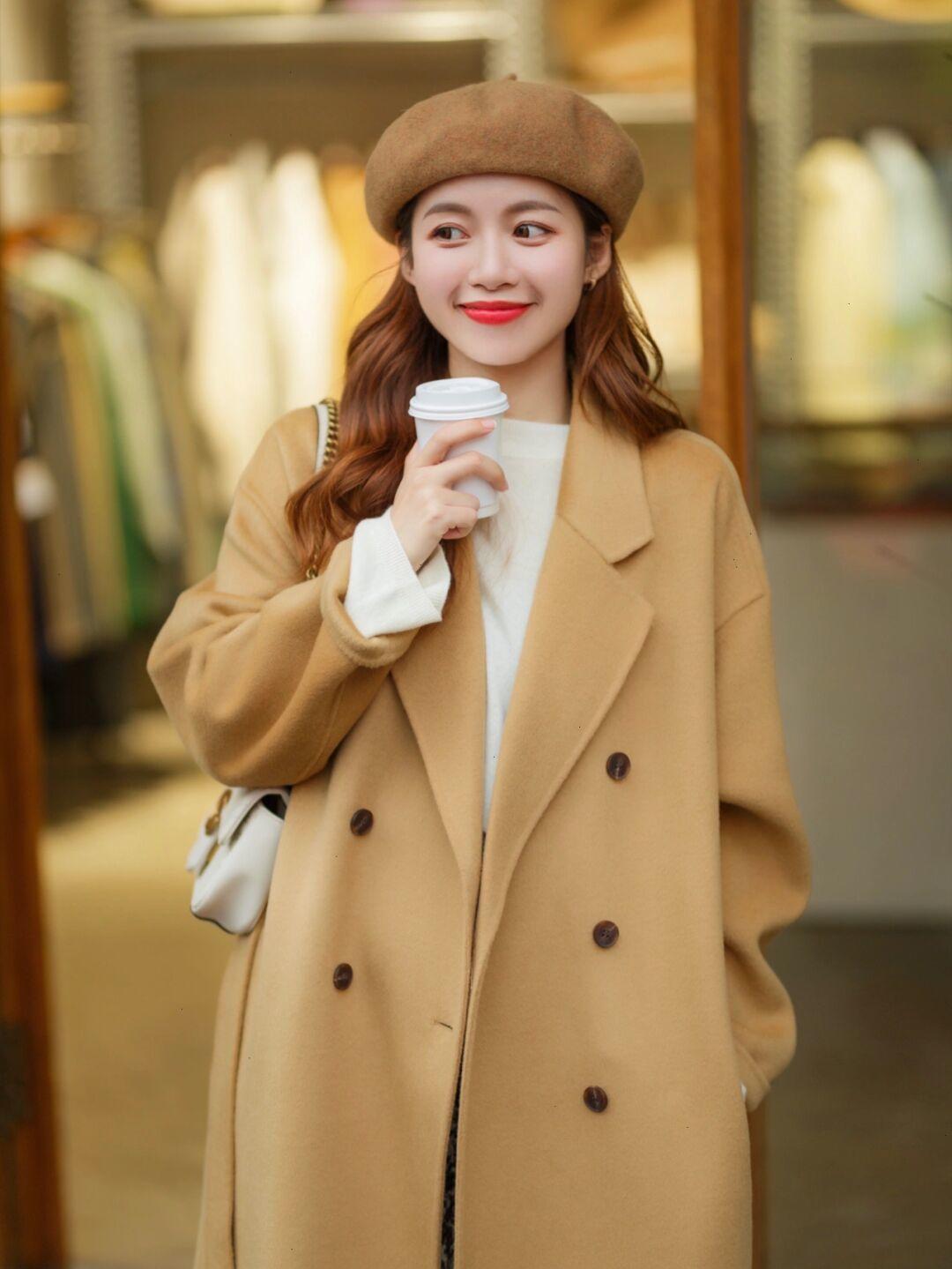 驼色大衣如何穿出时髦范,驼色大衣最洋气搭配