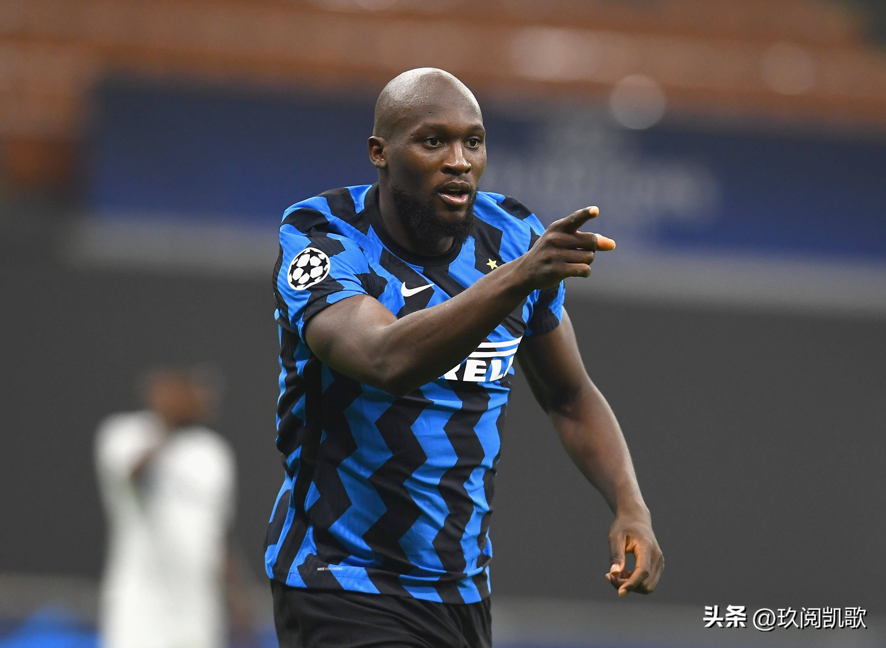 足坛累计转会费内马尔居首,当今足坛转会费最贵的球员