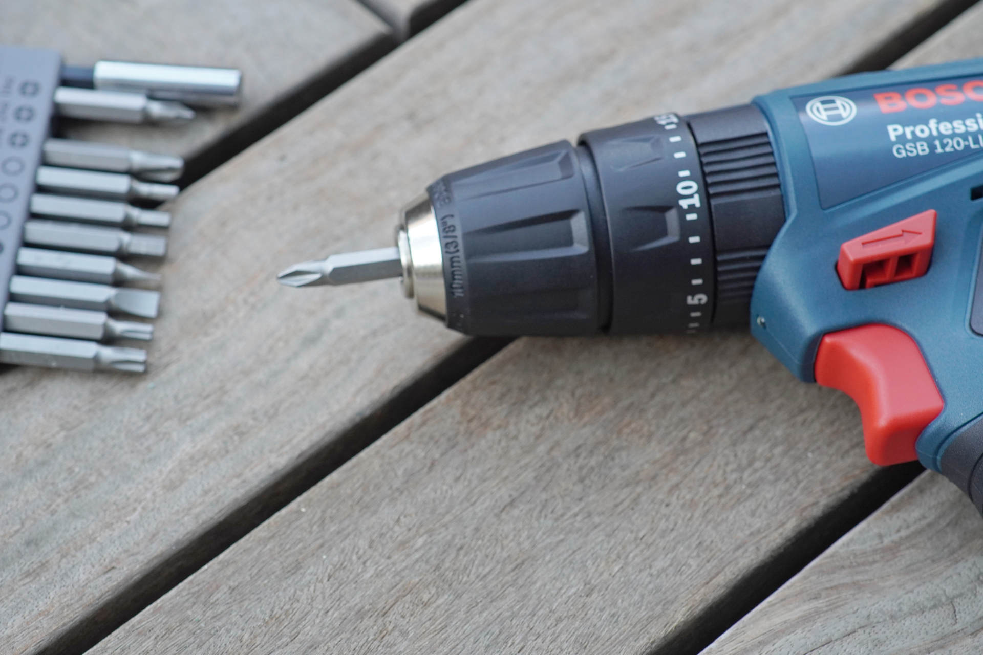 博世冲击钻安装钻头的方法,博世锂电冲击钻如何拆