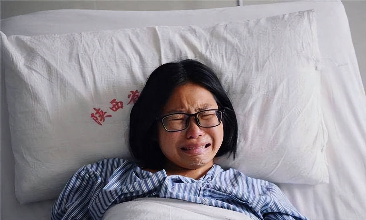 6年前他推着轮椅和绝症女友私奔,5年前推着轮椅和绝症女友私奔