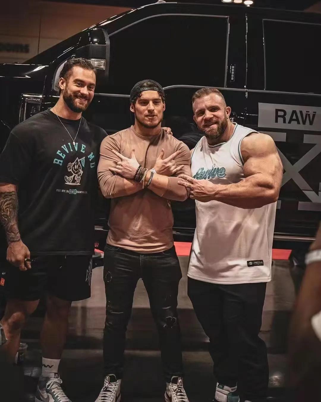 一周健身增肌训练计划,哑铃家庭一周训练计划