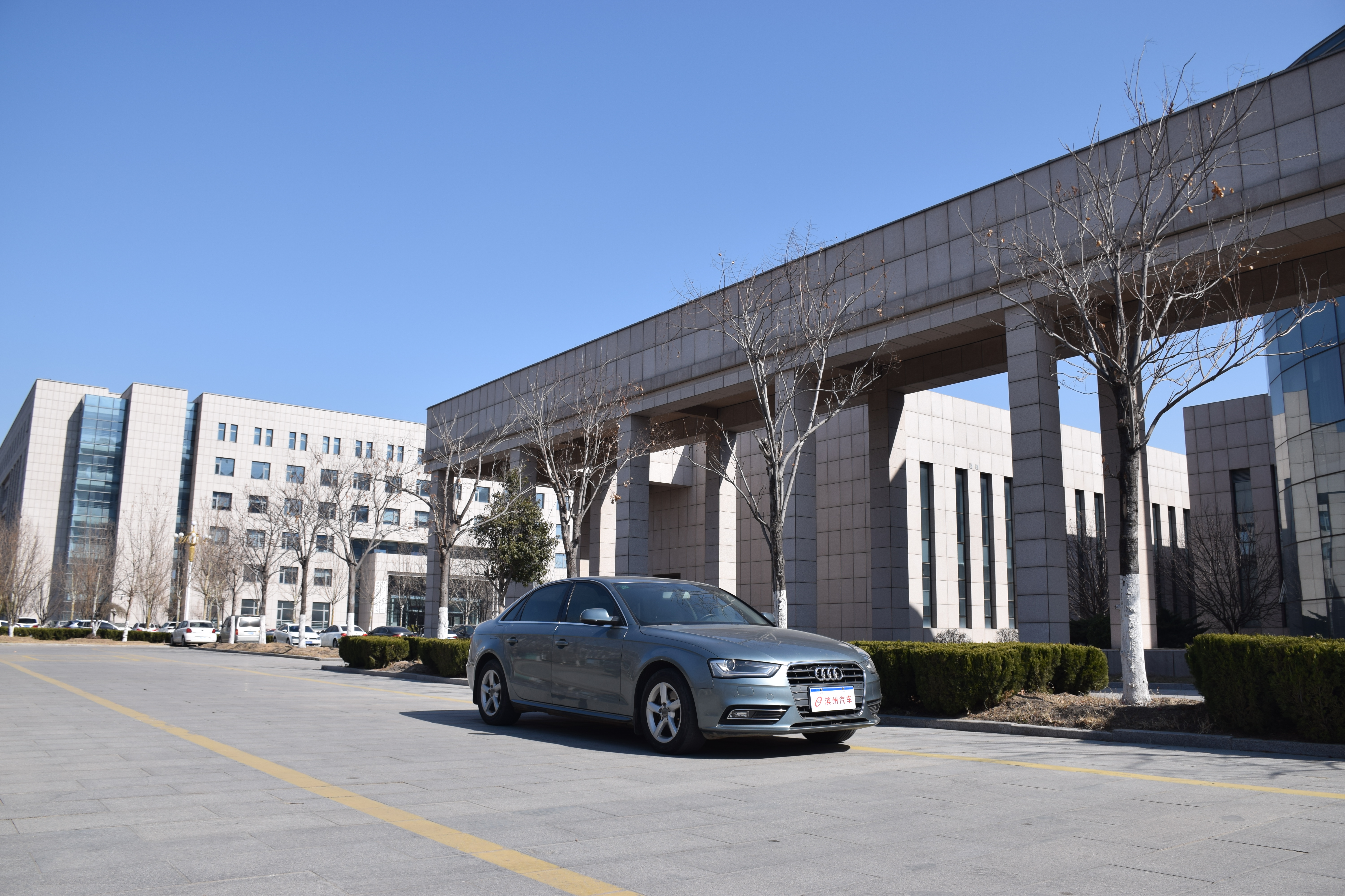 试驾全新奥迪a4l45quattro,24款奥迪a4l豪华动感驾驶感受