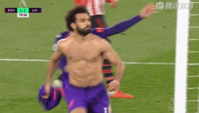 男足比赛场面,男足笑死对手