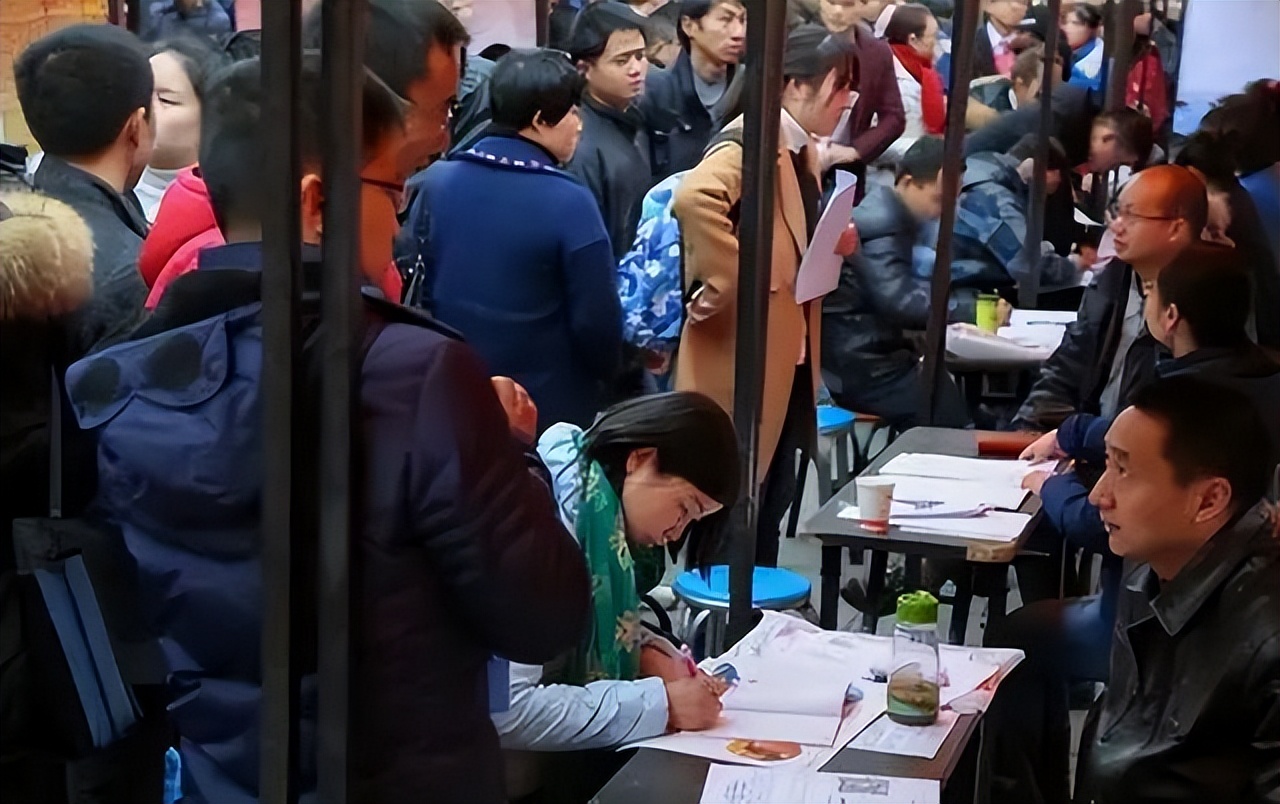 35岁以上的失业率真的很低吗,年轻人的失业率怎么样