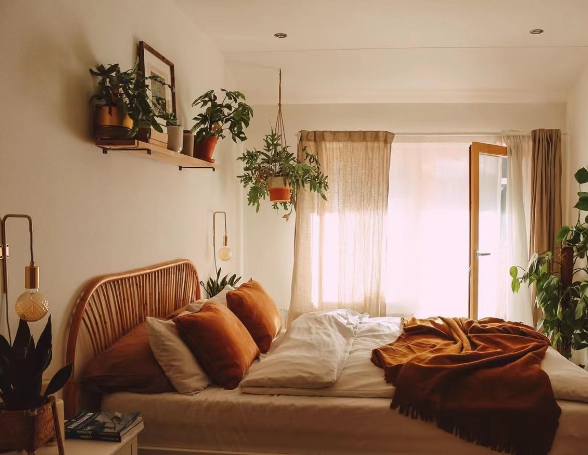 32岁柏林女主的家，没有一件贵重家具，但充满阳光和幸福感，羡慕