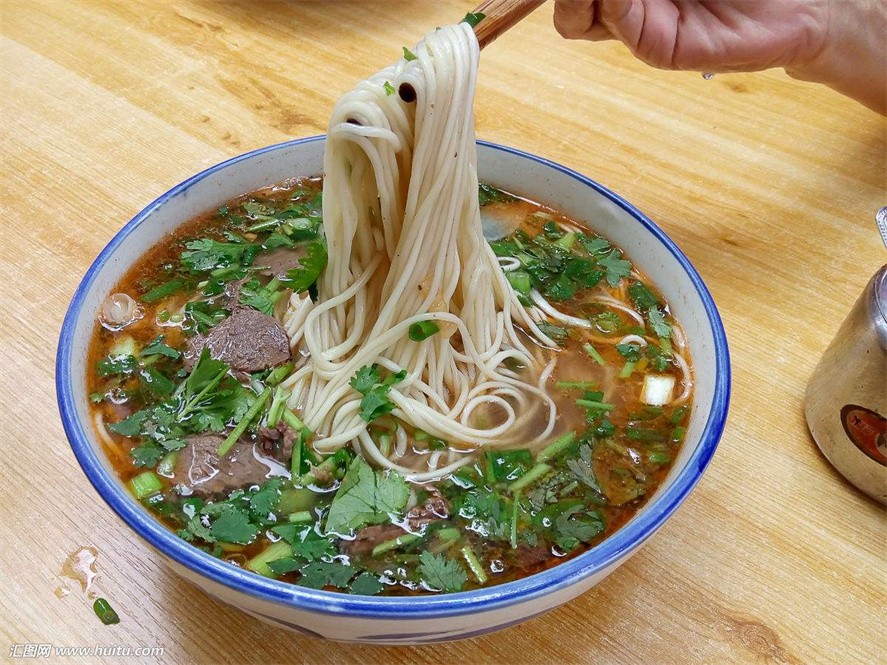 美食地图带你寻找口感极佳的美食,各地美食独领风骚哪道是你的菜